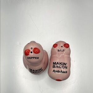 Adorable Pig Salt and Pepper Shakers